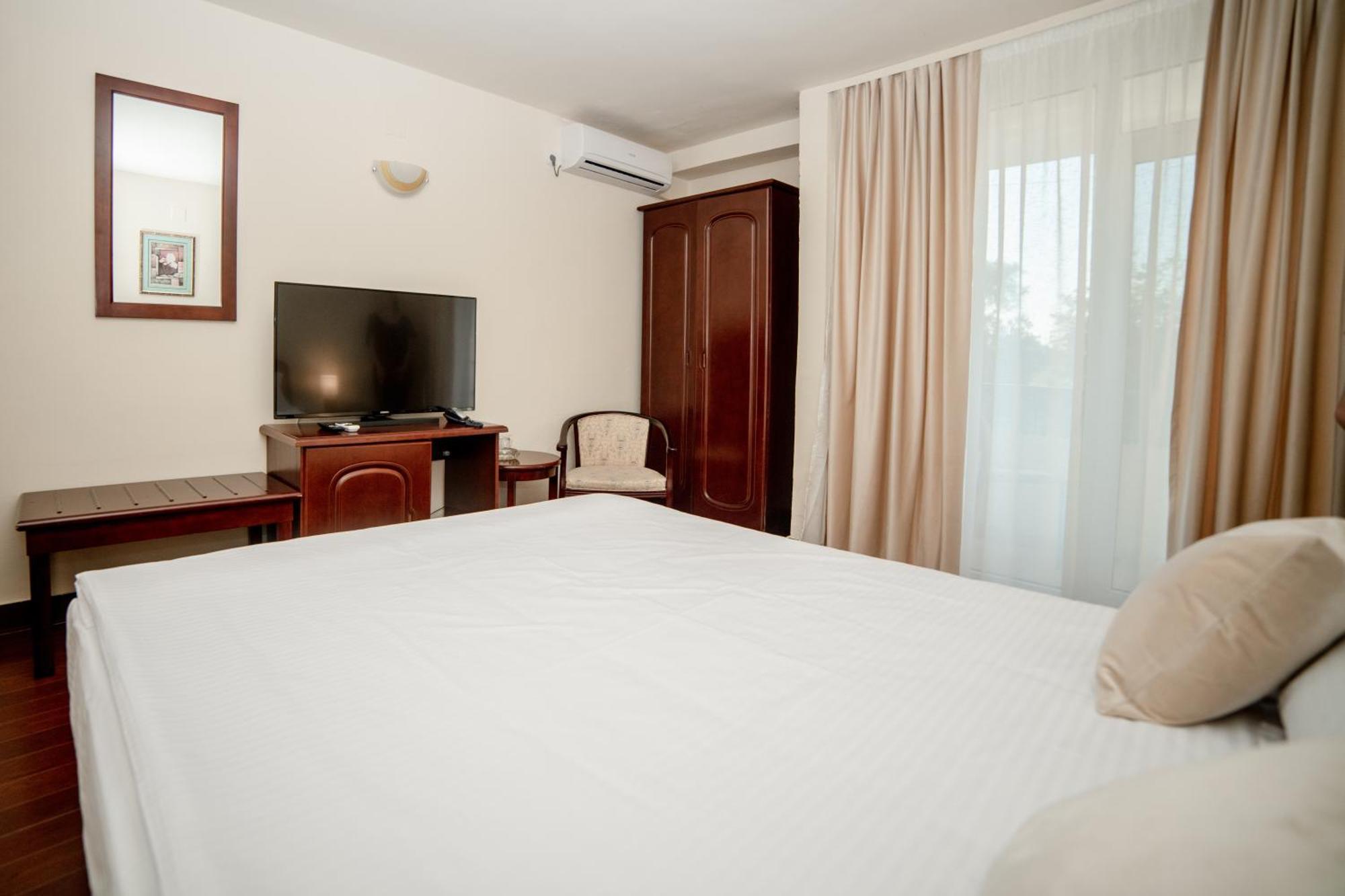 Hotel Corina Venus Exterior photo
